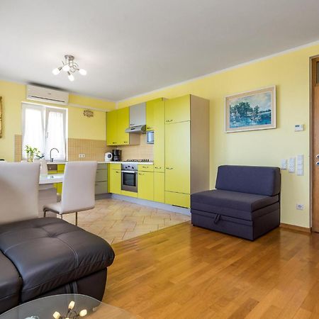 Stunning Apartment In Volosko With House Sea View Ngoại thất bức ảnh
