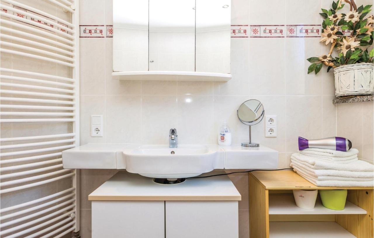 Stunning Apartment In Volosko With House Sea View Ngoại thất bức ảnh