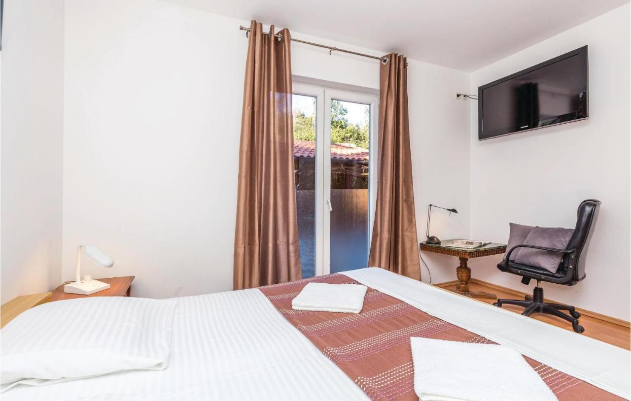 Stunning Apartment In Volosko With House Sea View Ngoại thất bức ảnh