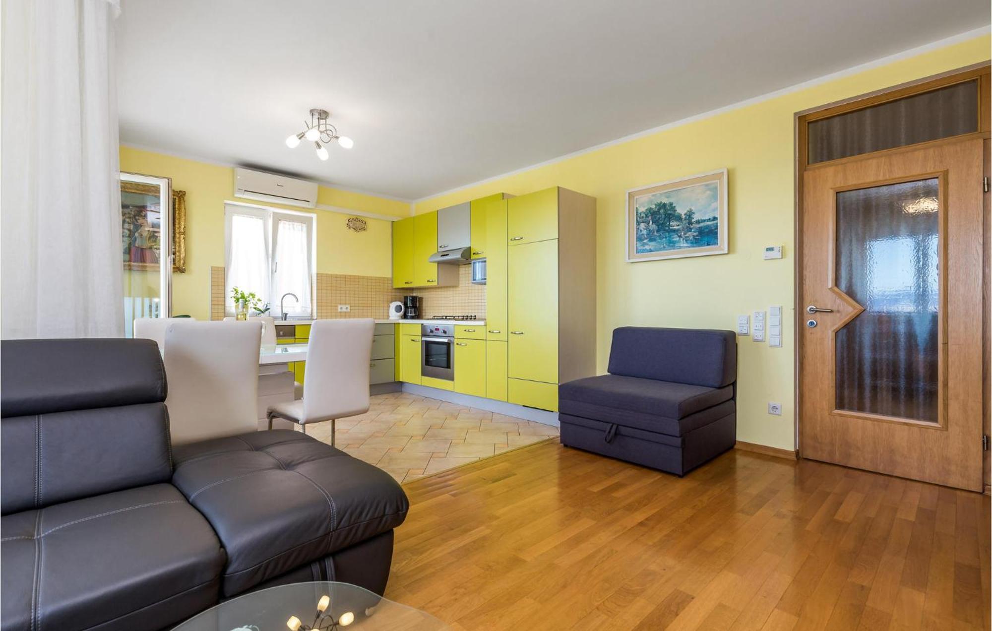 Stunning Apartment In Volosko With House Sea View Ngoại thất bức ảnh